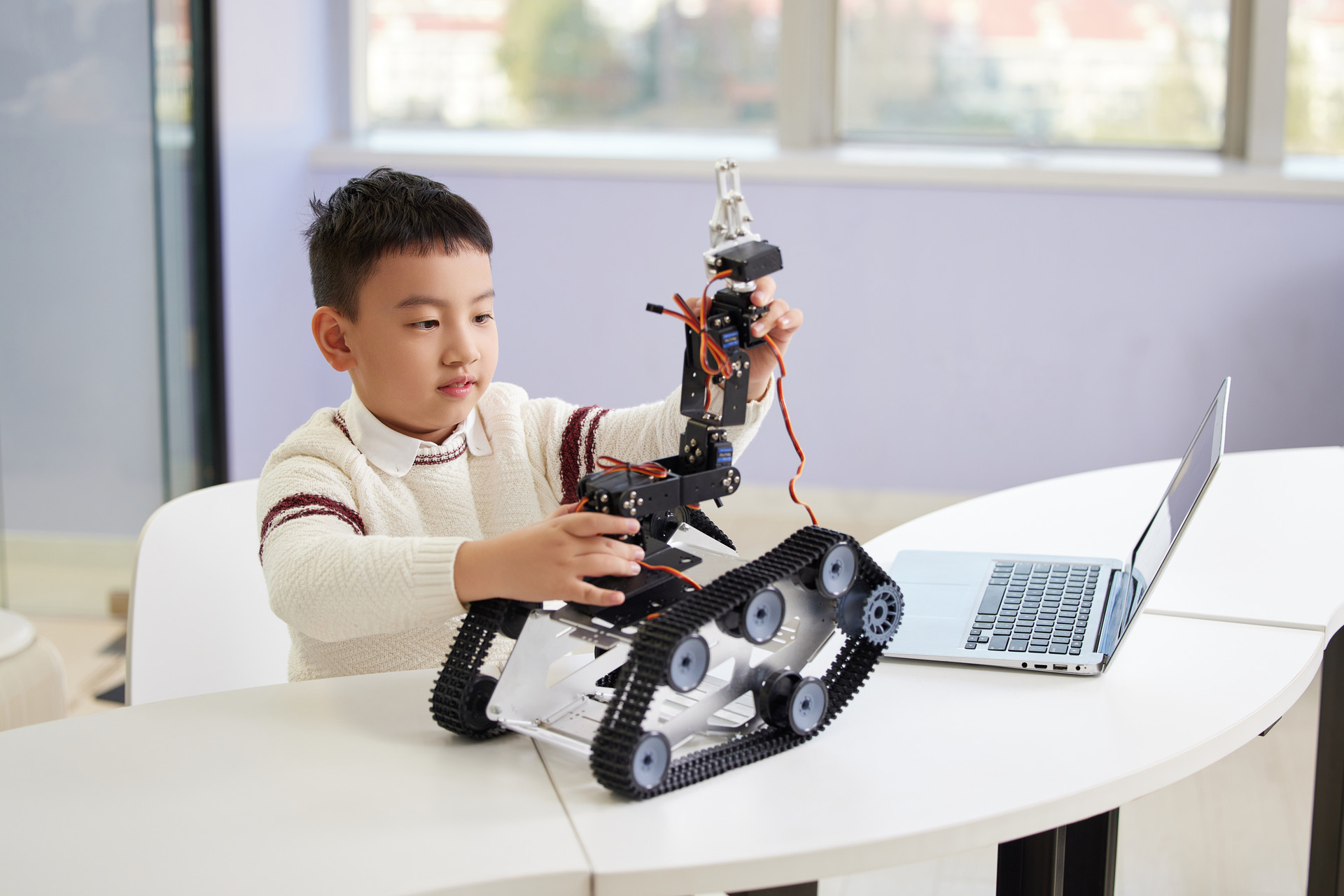 昆明儿童智能机器人编程培训